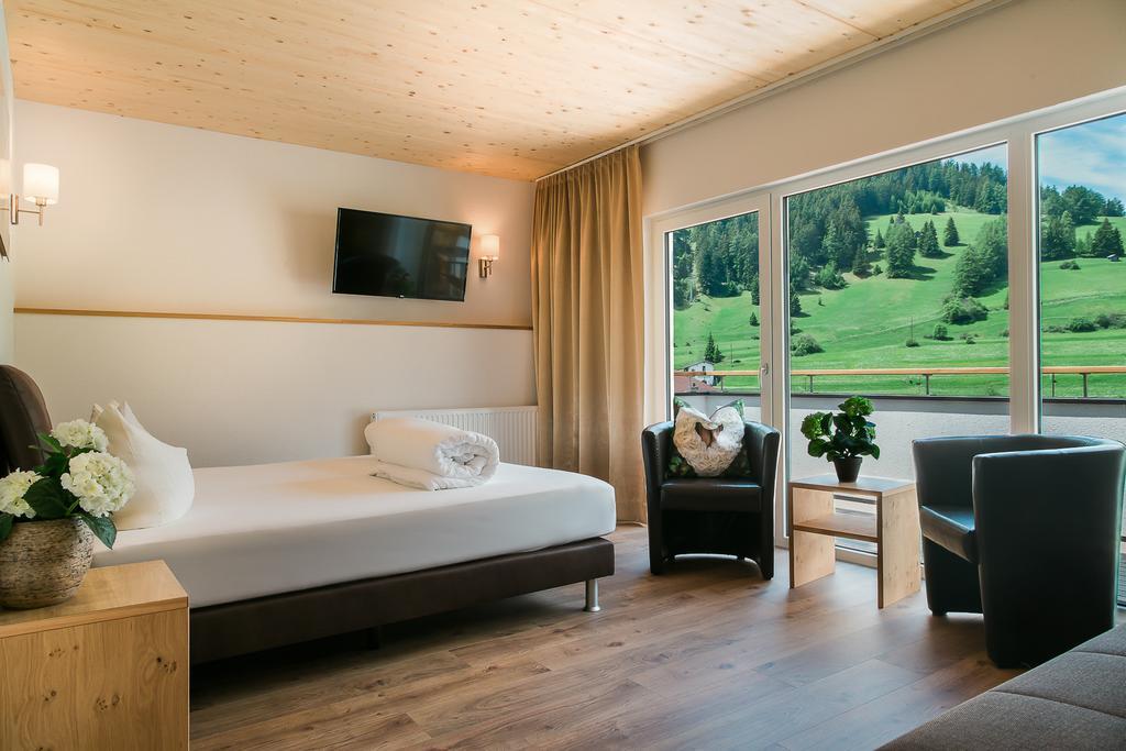 Alpenhotel Regina Nauders Eksteriør bilde